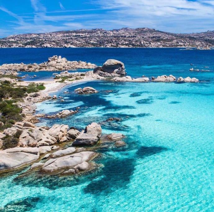 לה מדלנה Gelsi Holiday Home La Maddalena מראה חיצוני תמונה